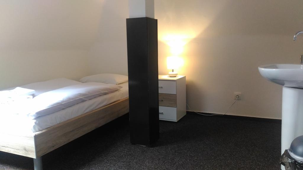 Hotel Penzion Marion Decin Zewnętrze zdjęcie